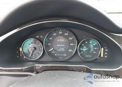 2007 Mercedes-Benz Cls 550 z USA, uszkodzony, nr VIN WDDDJ72X37A092023